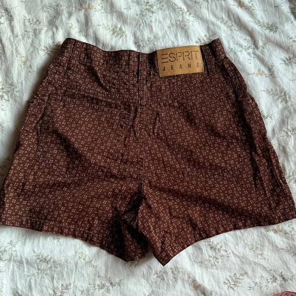 Esprit jeans brown and white 100% cotton shorts in great condition size 5/size S - Picture 7 of 8